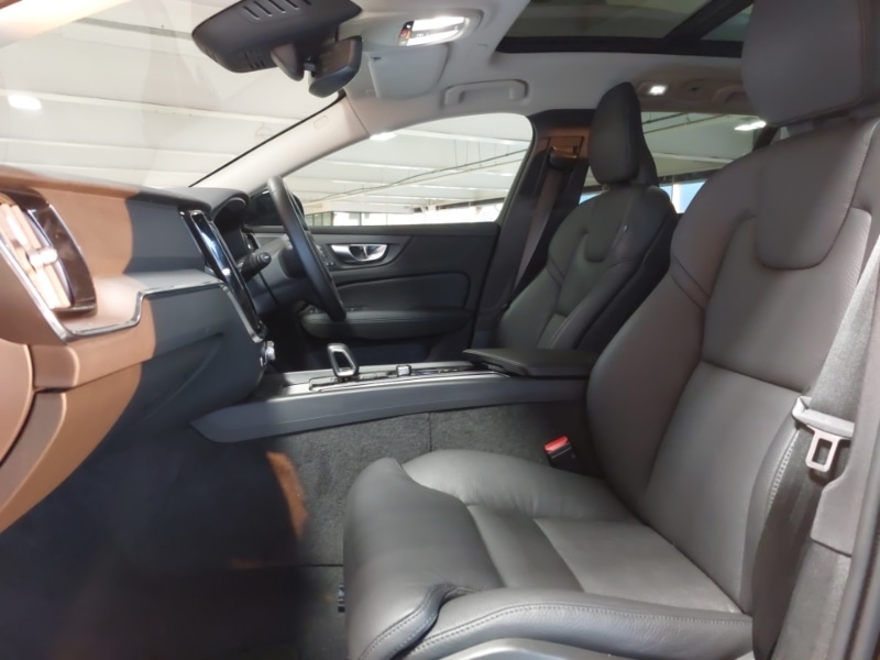 Used Volvo V60 2025 for sale - 78152261: Photo 5