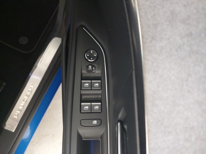 Used Peugeot 3008 2022 for sale - 76404109: Photo 12