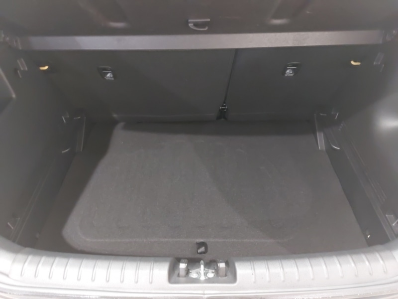 Used Kia Stonic 2022 for sale - 76721231: Photo 8