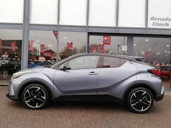 Used Toyota C-HR 2023 for sale - 77782974: Photo