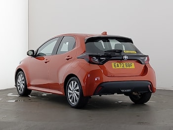 Used Toyota Yaris 2022 for sale - 78383817: Photo