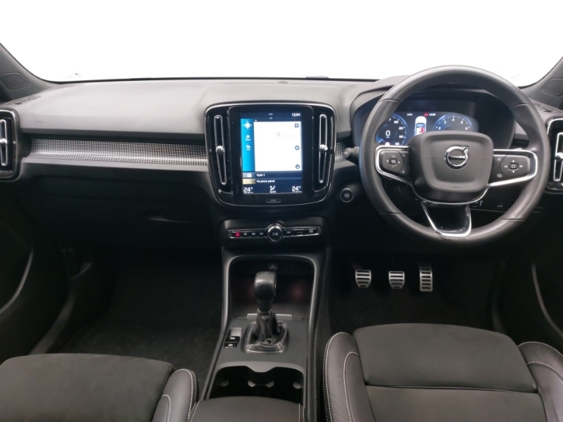 Used Volvo XC40 2021 for sale - 76799756: Photo 2