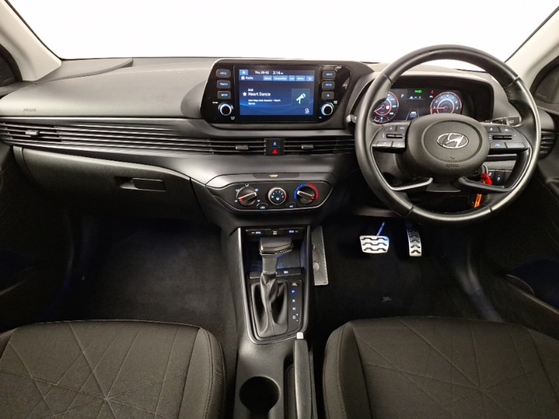 Used Hyundai BAYON 2023 for sale - 78080315: Photo 2