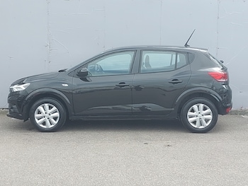 Used Dacia Sandero 2023 for sale - 76451589: Photo