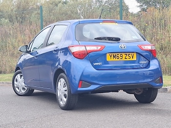 Used Toyota Yaris 2020 for sale - 76144690: Photo 3