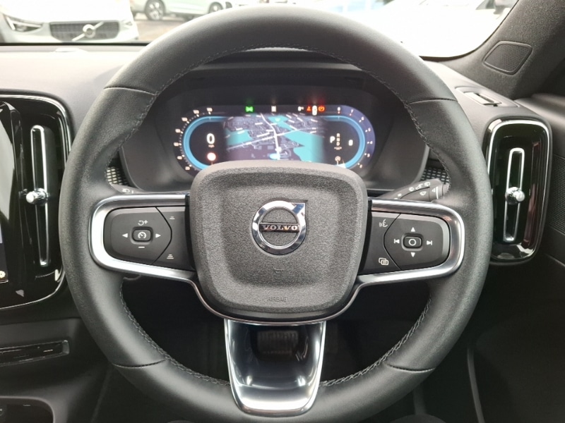 Used Volvo XC40 2025 for sale - 77142380: Photo 7