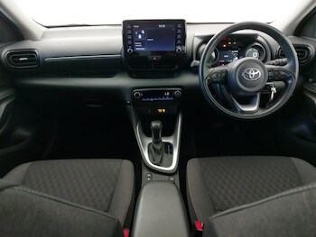 Used Toyota Yaris 2023 for sale - 78428789: Photo