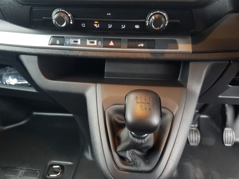 Used Vauxhall Vivaro 2024 for sale - 77184533: Photo 11