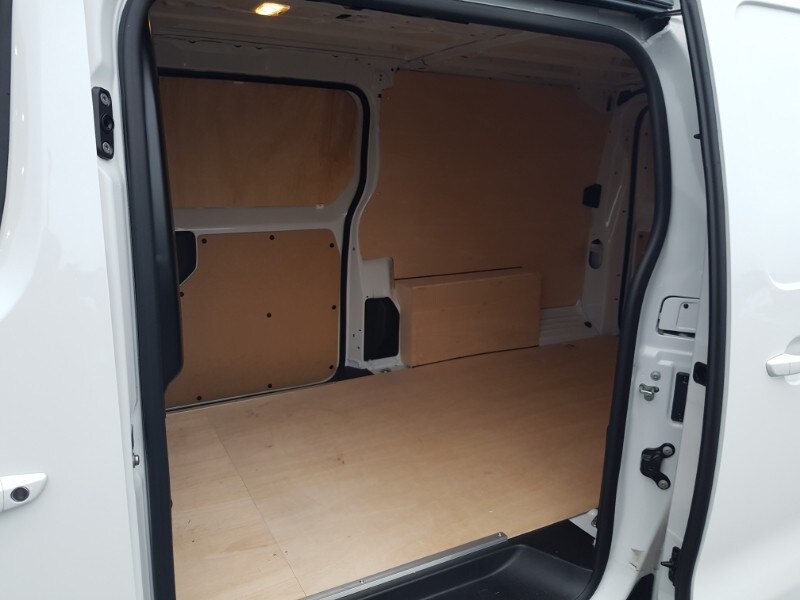 Used Vauxhall Vivaro 2024 for sale - 77184533: Photo 6