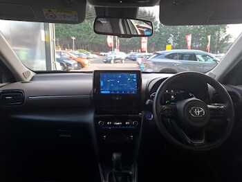 Used Toyota Yaris Cross 2023 for sale - 77492134: Photo