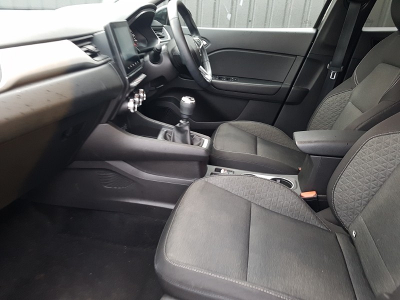 Used Renault Captur 2023 for sale - 77924357: Photo 5