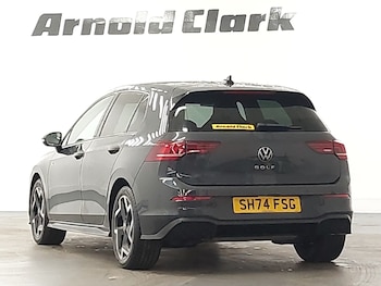 Used Volkswagen Golf 2024 for sale - 77358140: Photo