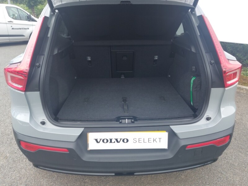 Used Volvo XC40 2024 for sale - 76786266: Photo 8