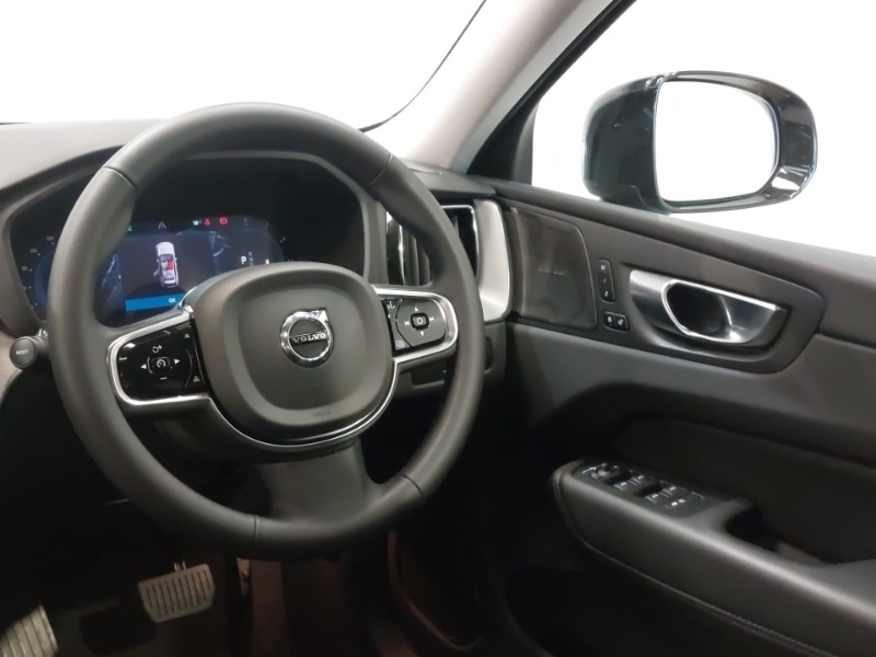 Used Volvo XC60 2023 for sale - 76578782: Photo 11