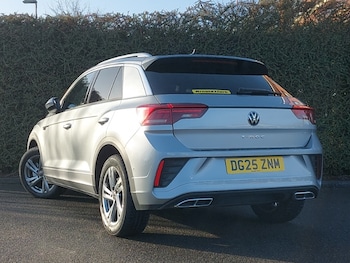 Used Volkswagen T-Roc 2025 for sale - 77004018: Photo