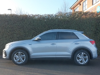 Used Volkswagen T-Roc 2025 for sale - 77004018: Photo