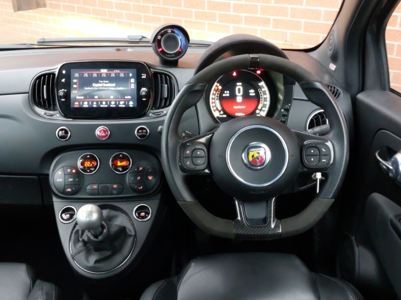 Used Abarth 695 2023 for sale - 77330076: Photo 7