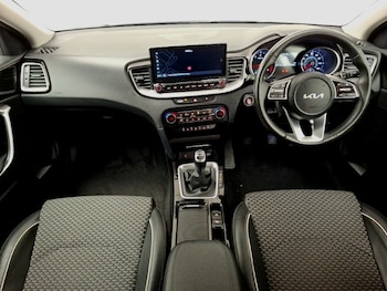 Used Kia XCeed 2023 for sale - 79069613: Photo