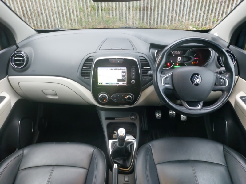 Used Renault Captur 2020 for sale - 77454404: Photo 2