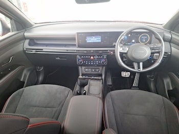 Used Hyundai TUCSON 2025 for sale - 76120642: Photo 2