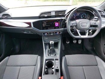 Used Audi Q3 2023 for sale - 79406353: Photo