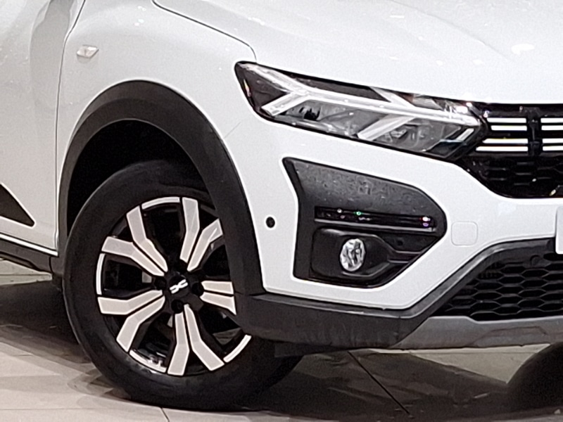 Used Dacia Sandero Stepway 2023 for sale - 77266342: Photo 9