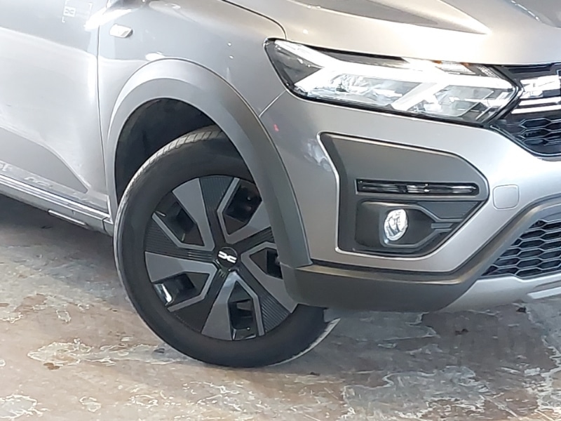 Used Dacia Sandero Stepway 2024 for sale - 78198351: Photo 9