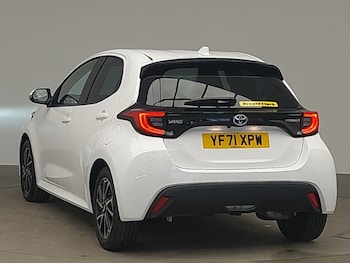 Used Toyota Yaris 2022 for sale - 75551124: Photo