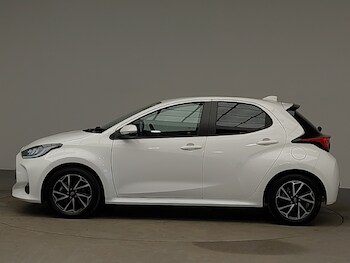 Used Toyota Yaris 2022 for sale - 75551124: Photo