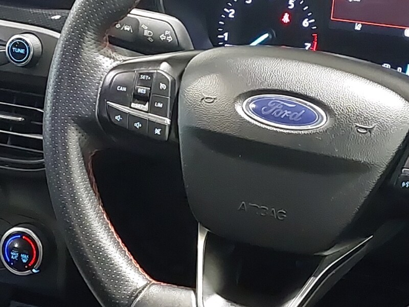 Used Ford Focus 2020 for sale - 77907176: Photo 11