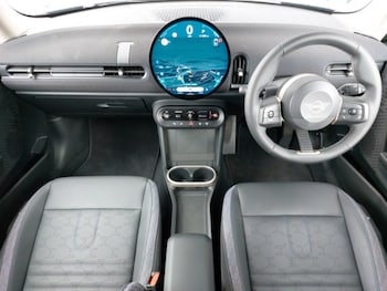 2025 - 1.5 C Classic 3dr Auto