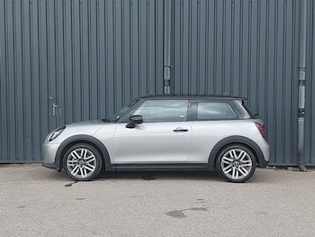 Used MINI Cooper 2025 for sale - 79310212: Photo