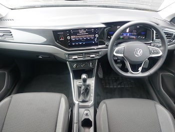 Used Volkswagen Polo 2024 for sale - 78952489: Photo