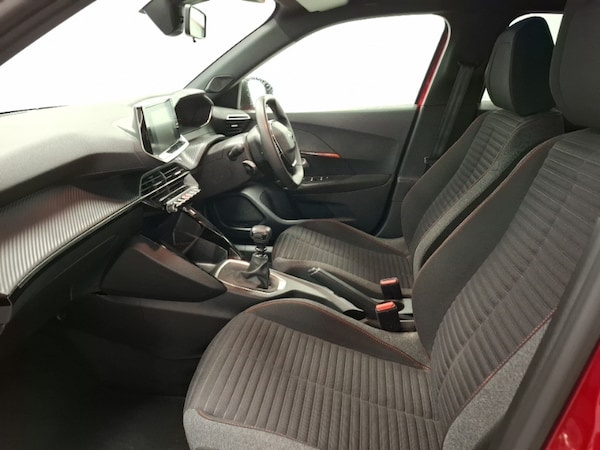 Used Peugeot 2008 2023 for sale - 76220915: Photo 5