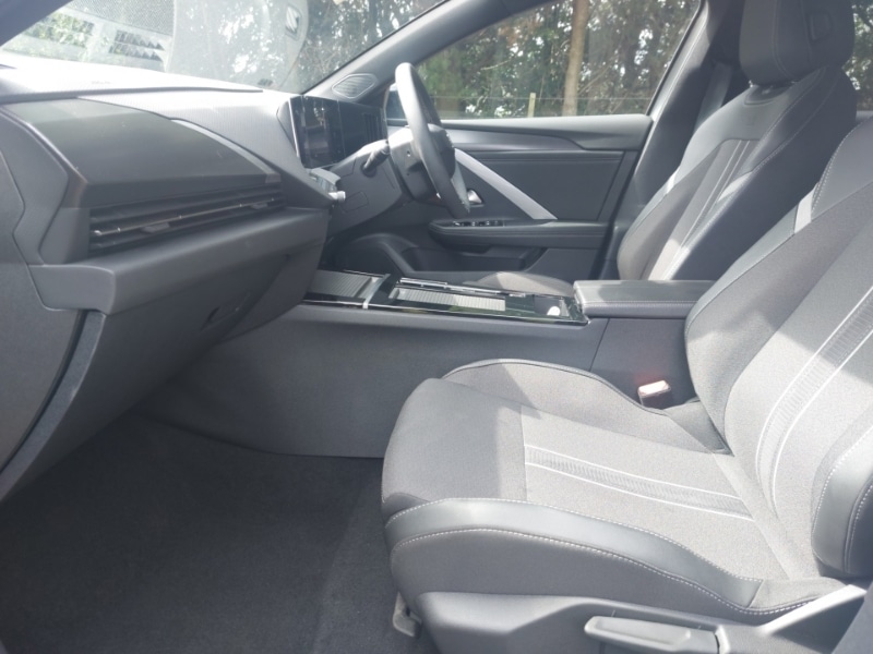 Used Vauxhall Astra 2024 for sale - 76351386: Photo 5