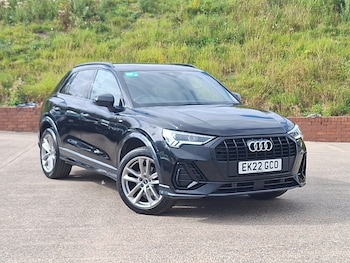 Audi - Q3