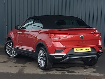 Used Volkswagen T-Roc 2021 for sale - 78635240: Photo
