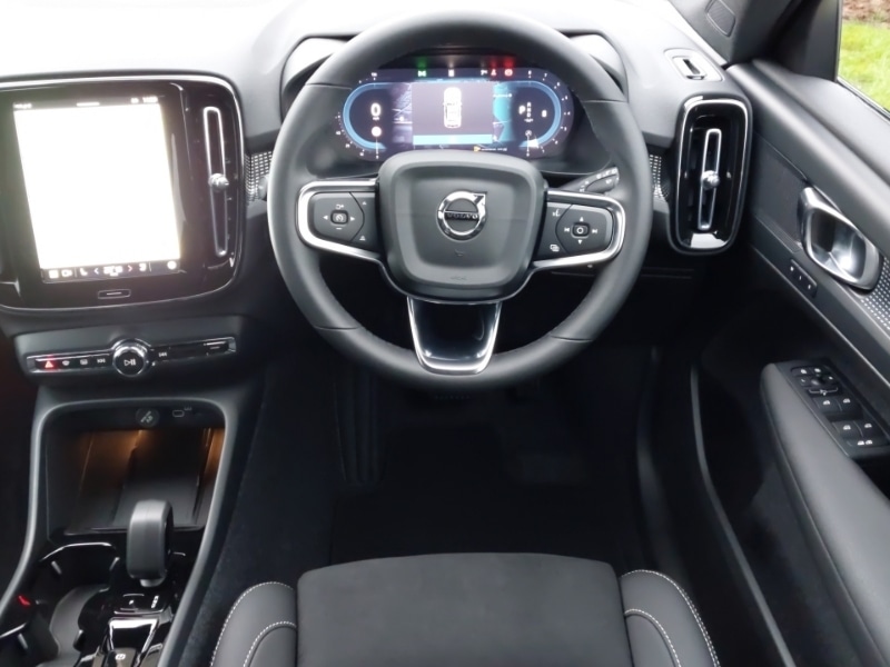 Used Volvo XC40 2025 for sale - 77197183: Photo 7