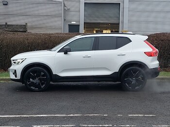 Used Volvo XC40 2025 for sale - 77449257: Photo