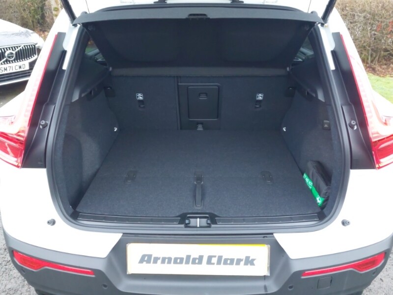 Used Volvo XC40 2025 for sale - 77449257: Photo 8