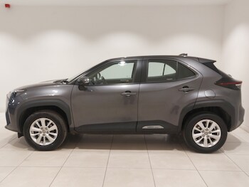 Used Toyota Yaris Cross 2022 for sale - 77347862: Photo