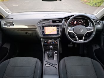 Used Volkswagen Tiguan 2020 for sale - 76220942: Photo 2