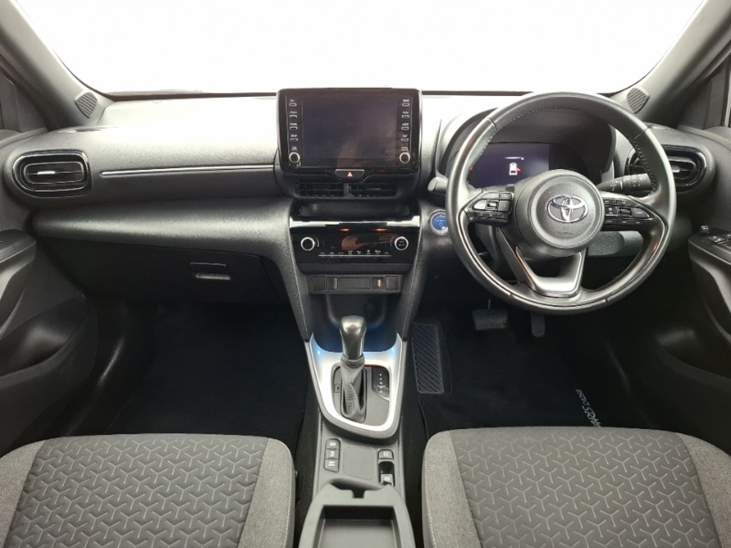 Used Toyota Yaris Cross 2022 for sale - 76732153: Photo 2