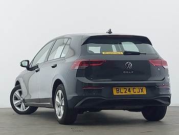 Used Volkswagen Golf 2024 for sale - 77304695: Photo