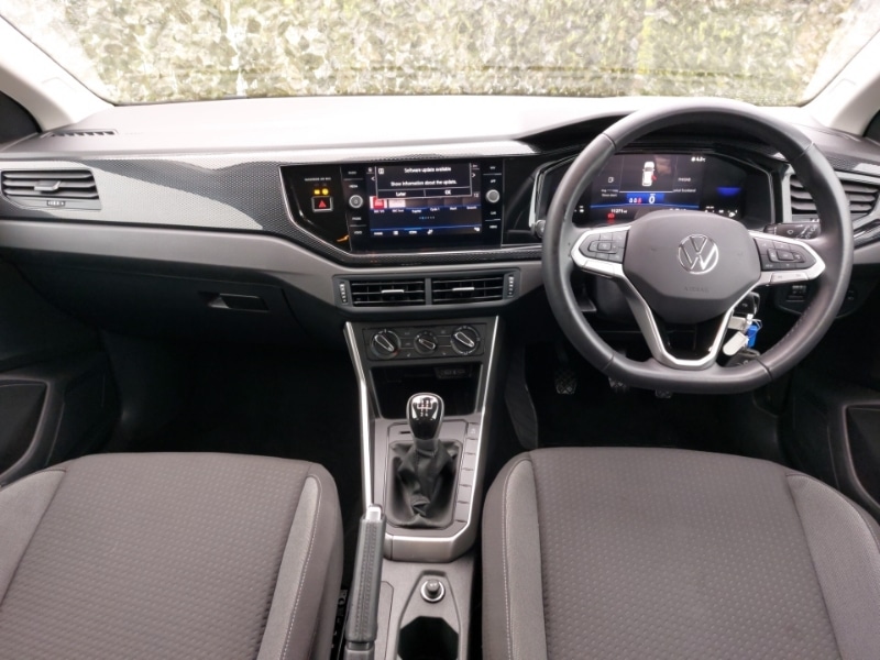 Used Volkswagen Polo 2024 for sale - 77518886: Photo 2