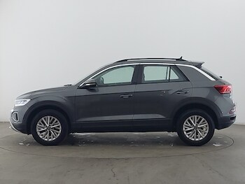 Used Volkswagen T-Roc 2023 for sale - 78498457: Photo