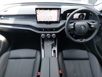 Used Skoda Superb 2024 for sale - 76456197: Photo