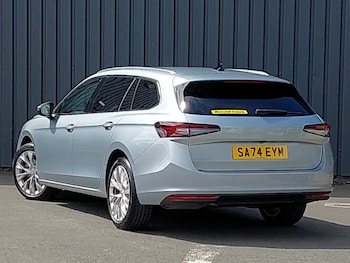 Used Skoda Superb 2024 for sale - 76456197: Photo