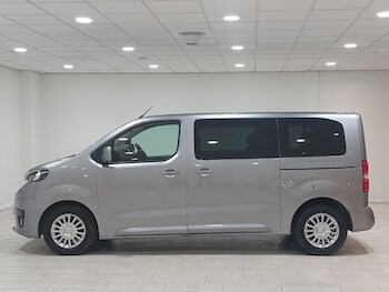 Used Toyota PROACE CITY Verso 2023 for sale - 77433919: Photo