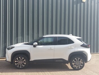 Used Toyota Yaris Cross 2022 for sale - 76742165: Photo